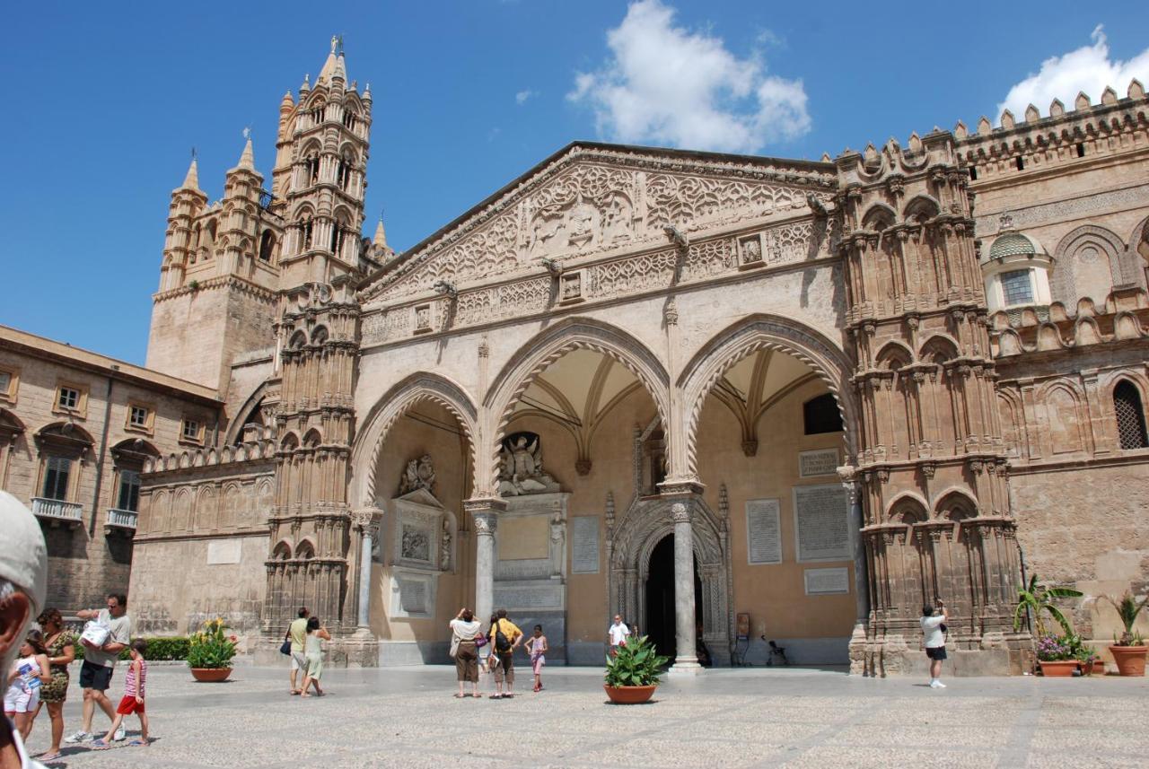 Porta Nuove Vacanze Palermo Bagian luar foto